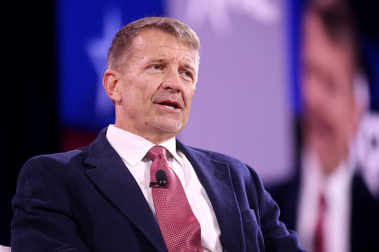Erik Prince warns about risks of Iran war escalation, says 'total disaster'