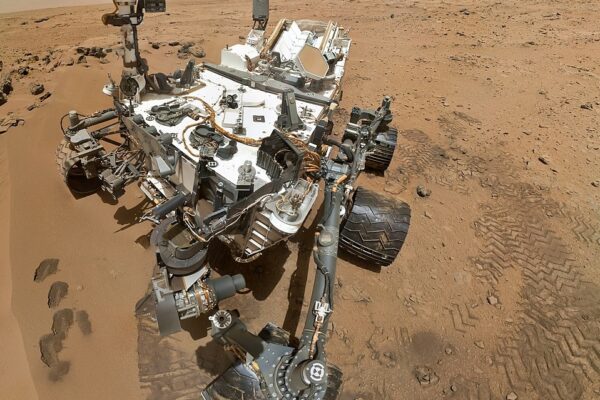 NASA Mars discovery Curiosity rover selfie on Mars showing Martian surface and exploration site – bdesk.news